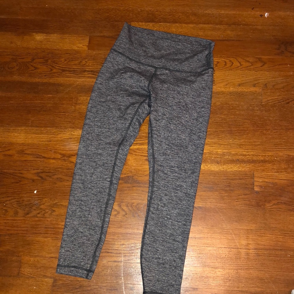 Lululemon leggings size 8